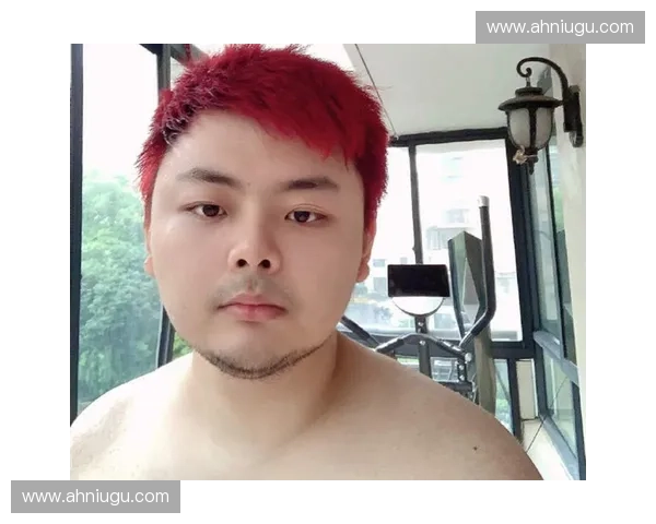 西卡多大年龄揭秘LOL角色背后的真实身份与成长历程